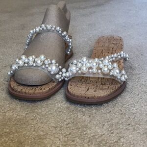 Pearl sandals